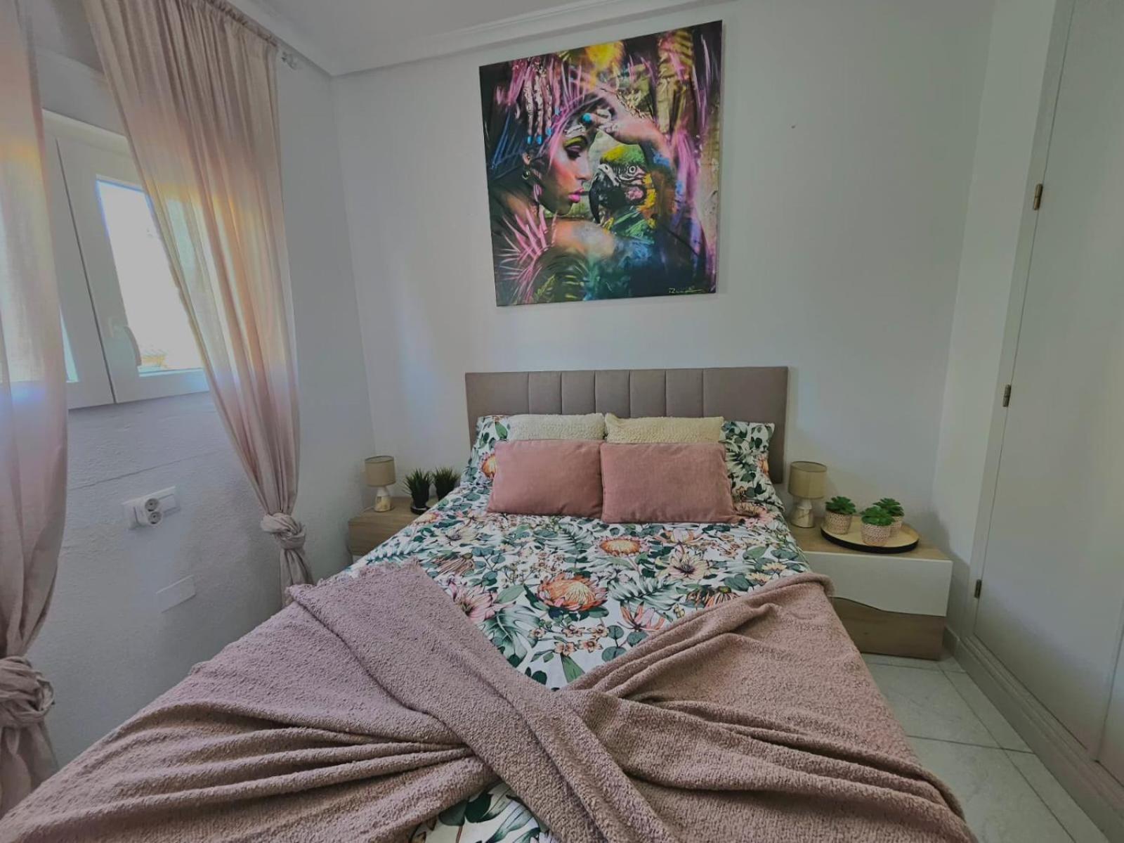 Apartamento Pod Papugami Torrevieja Bagian luar foto